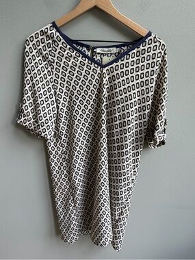 It Hippie NWT French Diamond-Print Short Sleeve Shift Dress in Navy Cream Small
